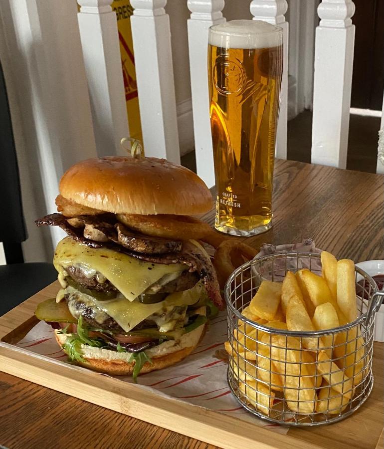 The Old Ship Inn Lowdham 外观 照片