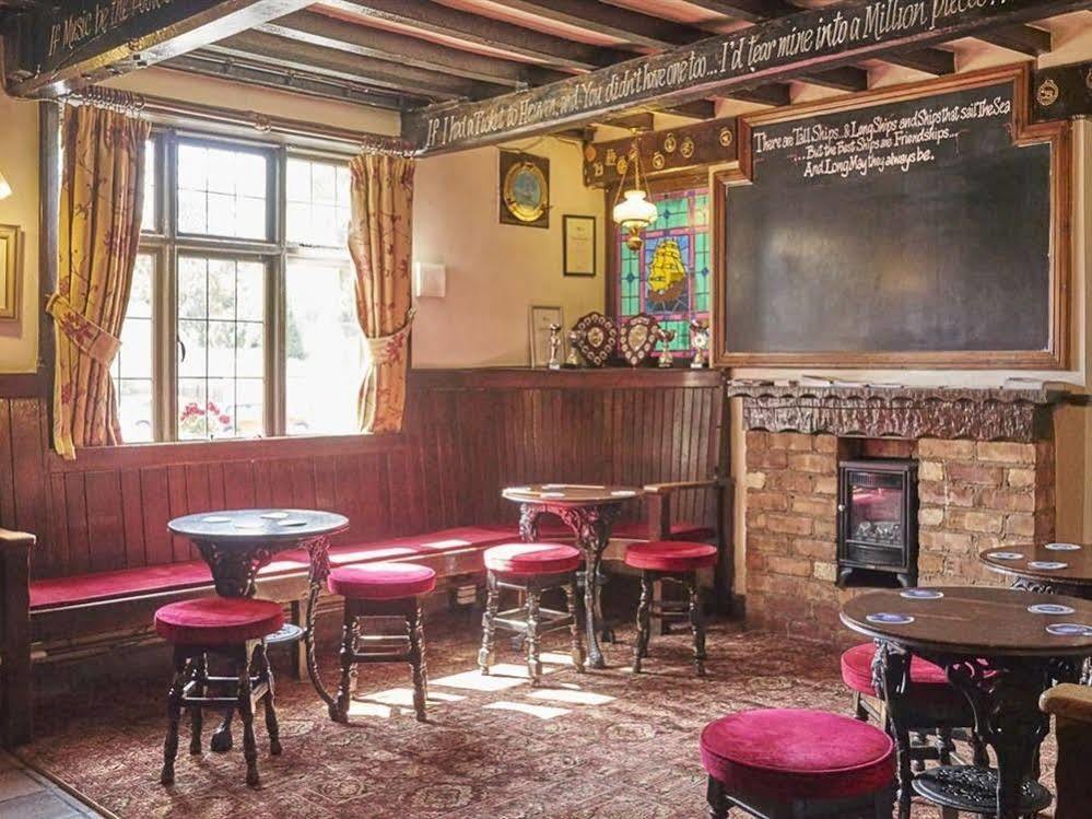 The Old Ship Inn Lowdham 外观 照片